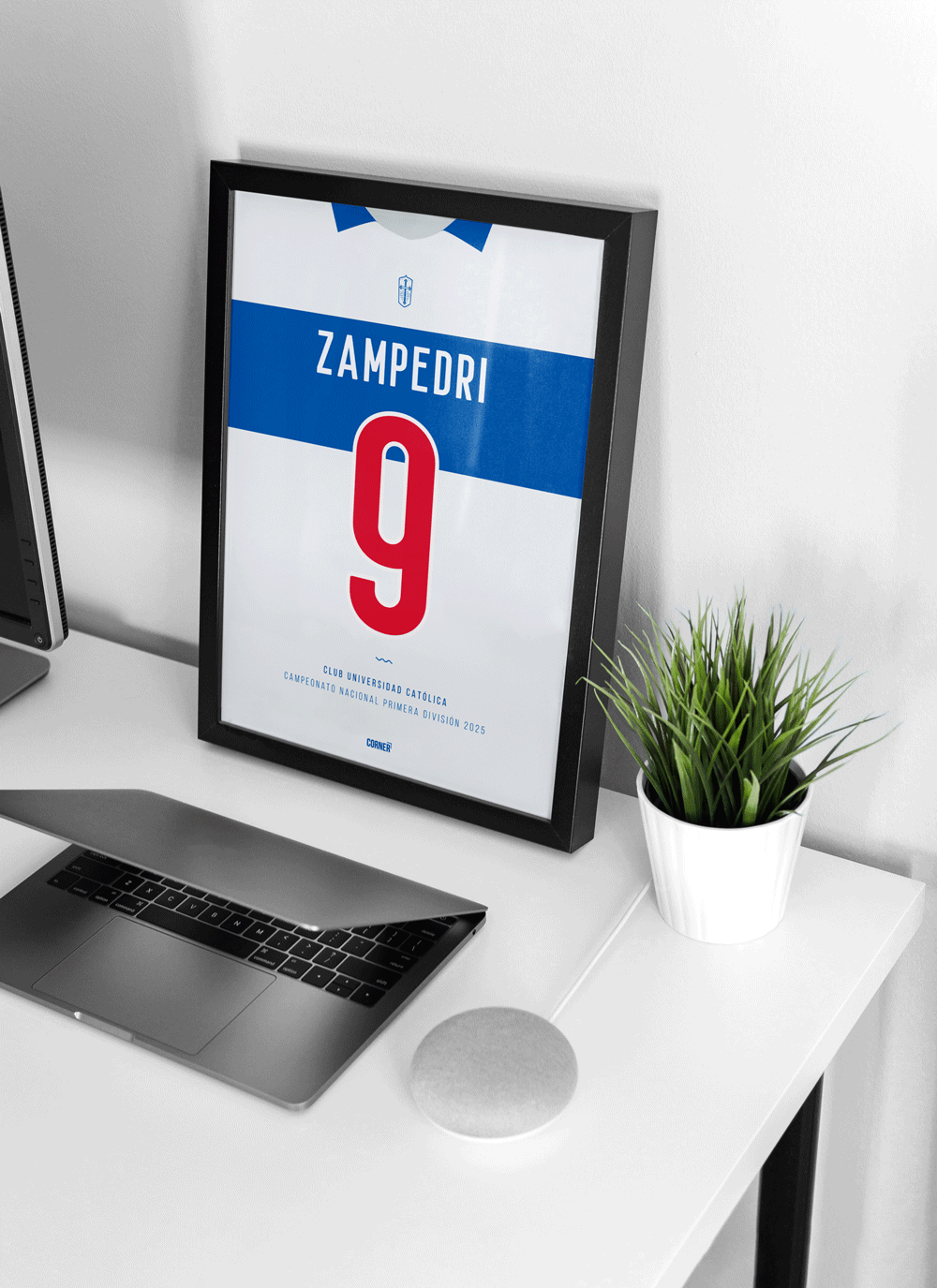 Cuadro camiseta Universidad Católica 2025